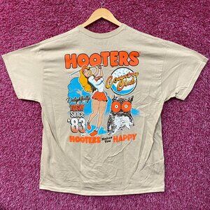 Hooters Country Club Delightfully Tacky Since 83 T-Shirt XL
